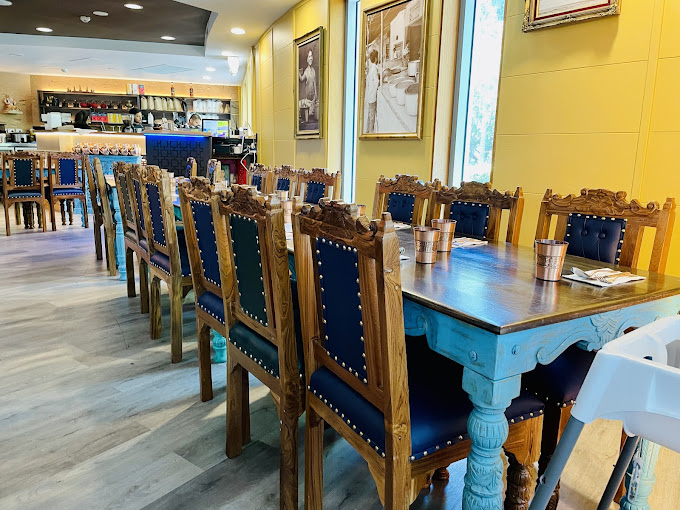 Mitran Da Dhaba Glassy Junction