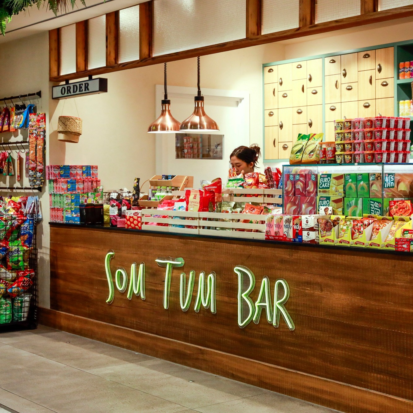 Som Tum Bar Inala