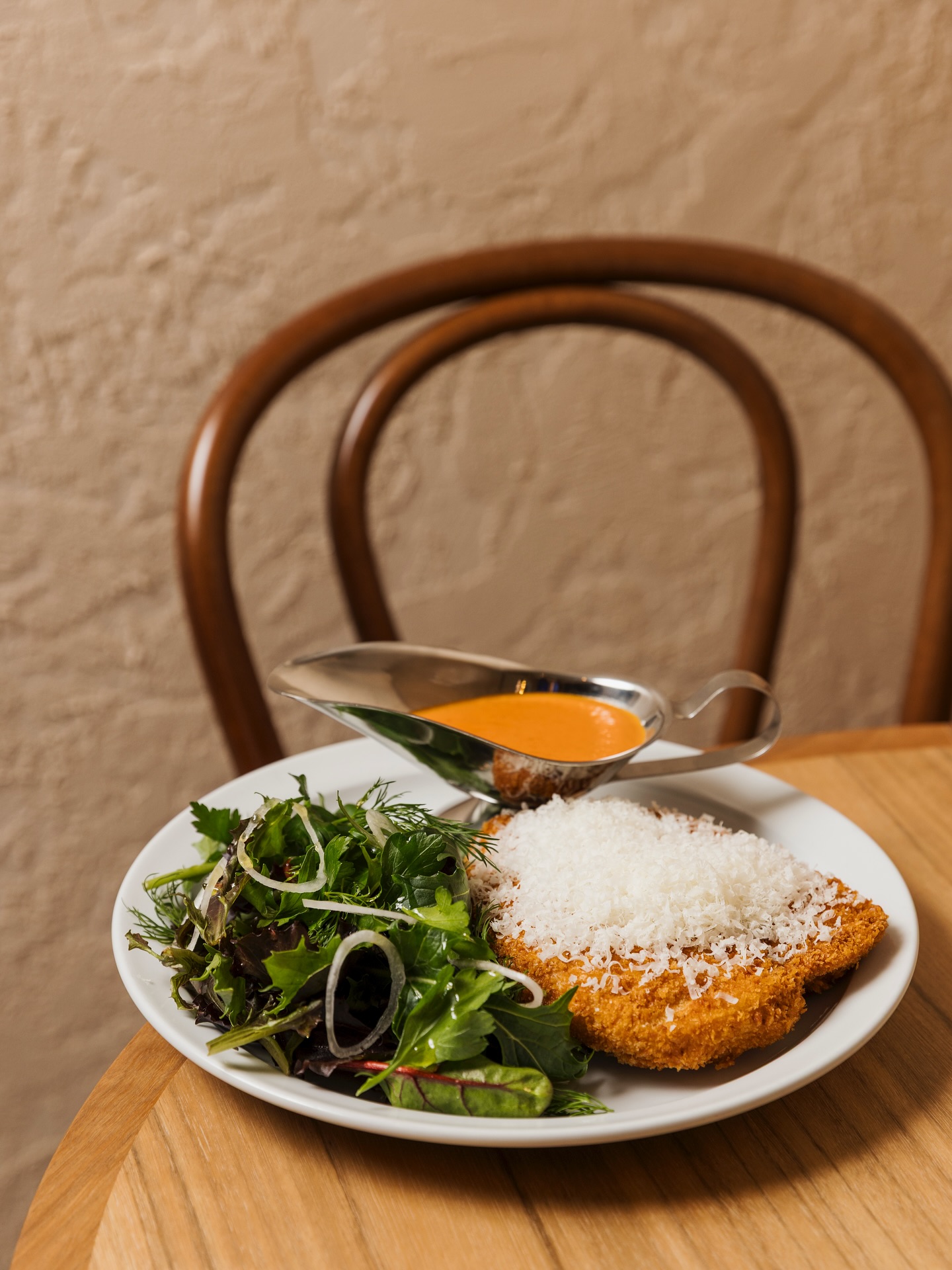 Lucci Eatery