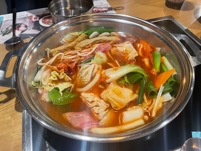 Dookki Sydney - 두끼 떡볶이 - Korean Tteokbokki Hotpot Buffet (All You Can Eat!)