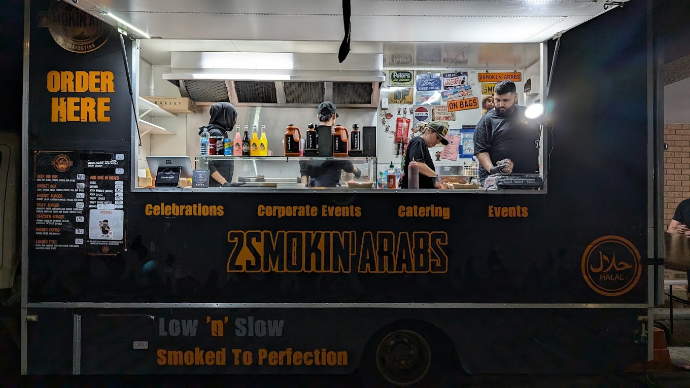 2 Smokin' Arabs
