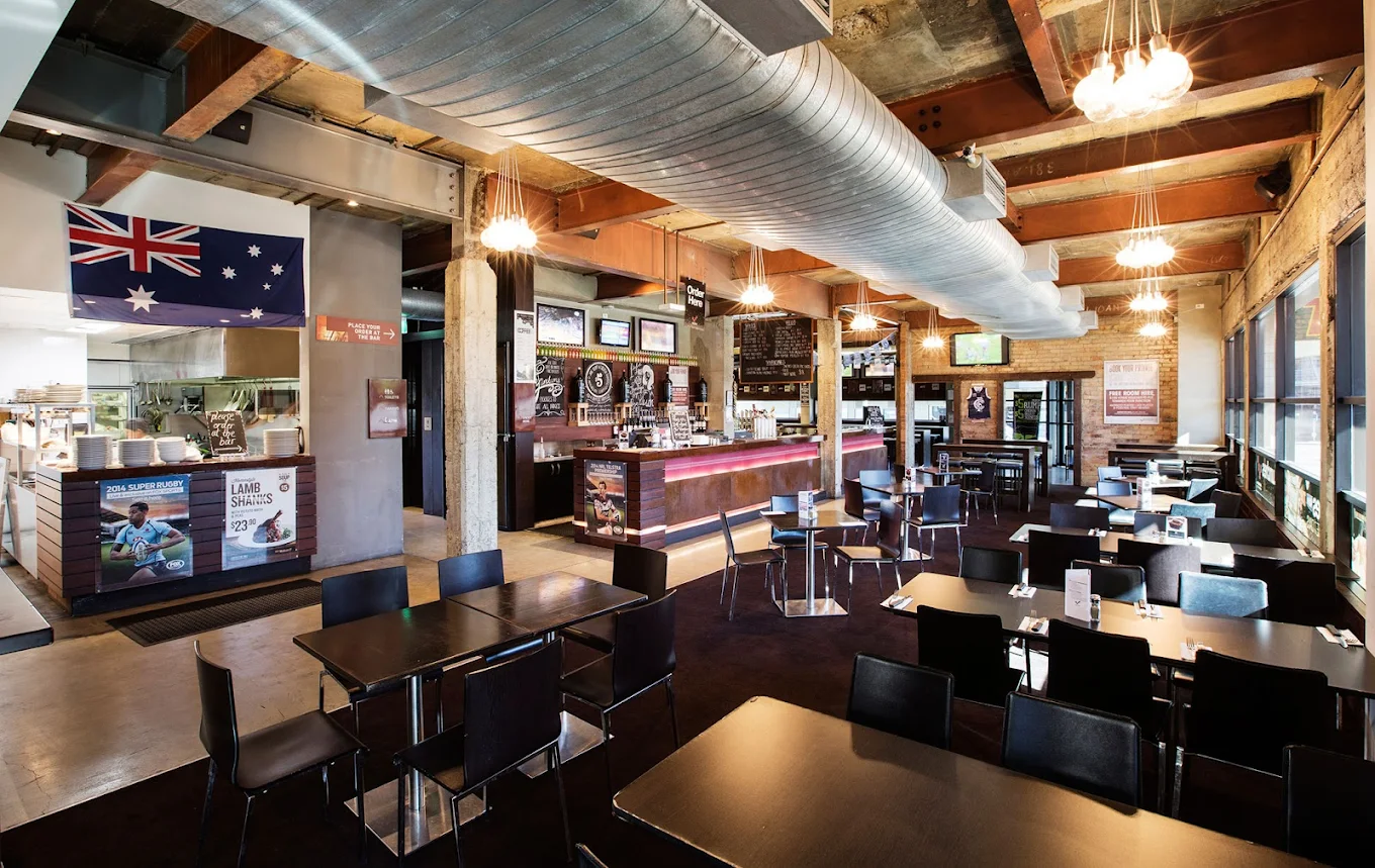 Australian National Hotel