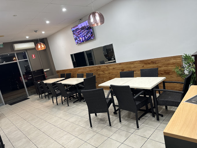 Guru Italia Cafe & Pizzeria