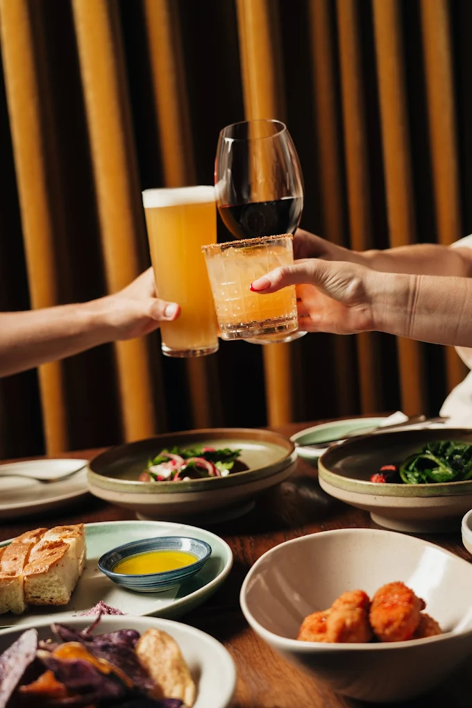 Evra Restaurant & Bar