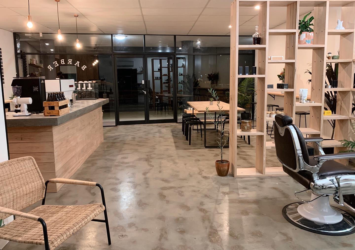 MADE Barber & Barista - Tugun