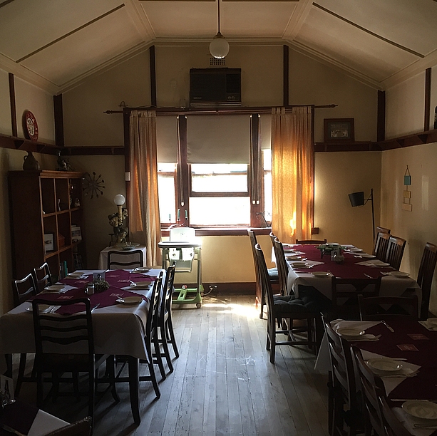 Cunninghams Hotel