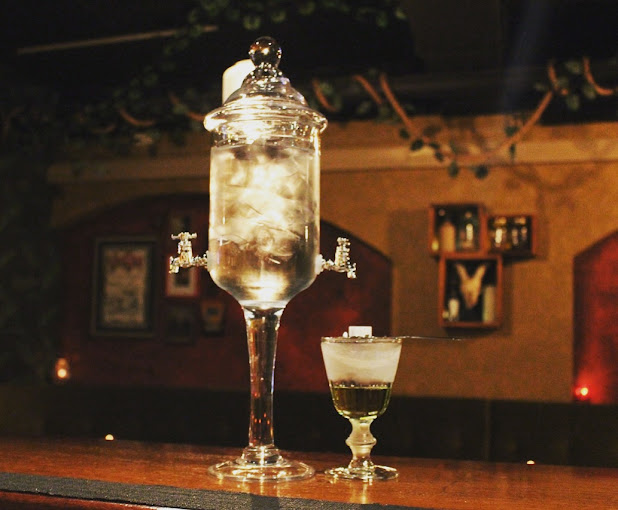 Papa Gede's Bar