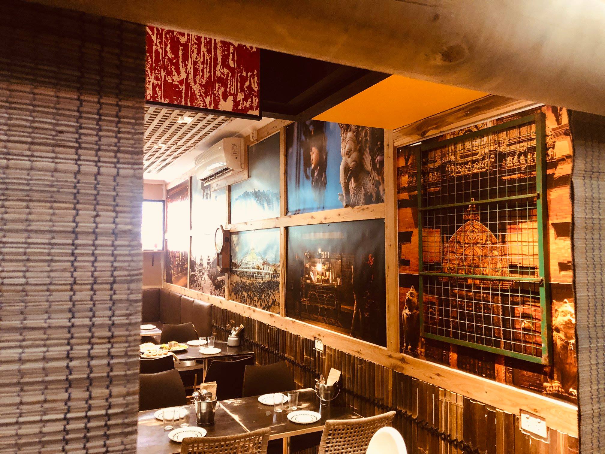 THE NEPALESE JOINT
