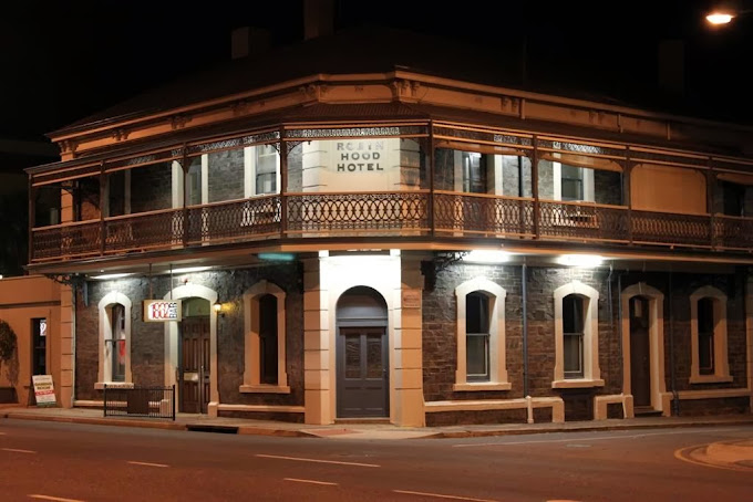 The Robin Hood Hotel