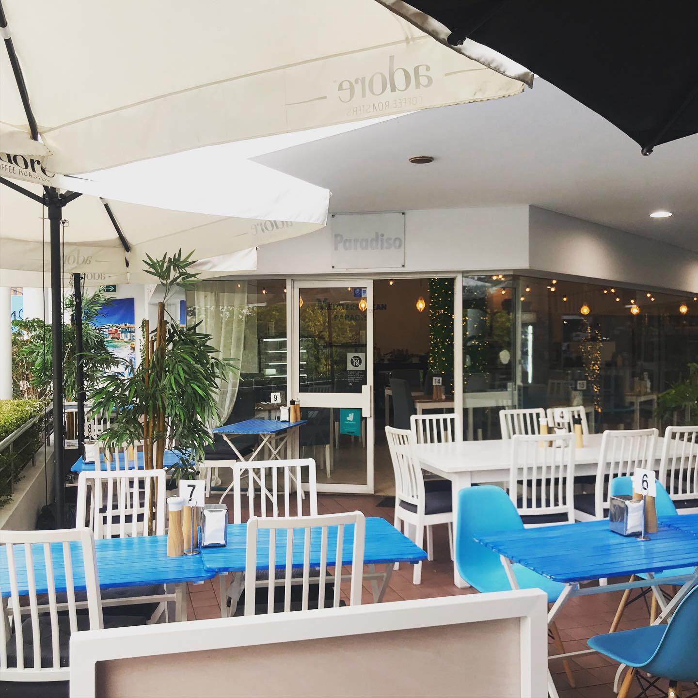Le MONDE Bakery-Cafe