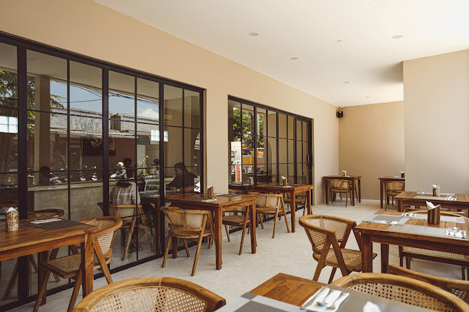 The Claremont Social