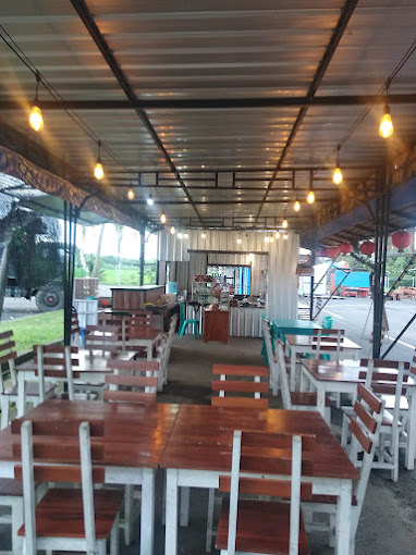 Warung Babi Guling Astri Ebler