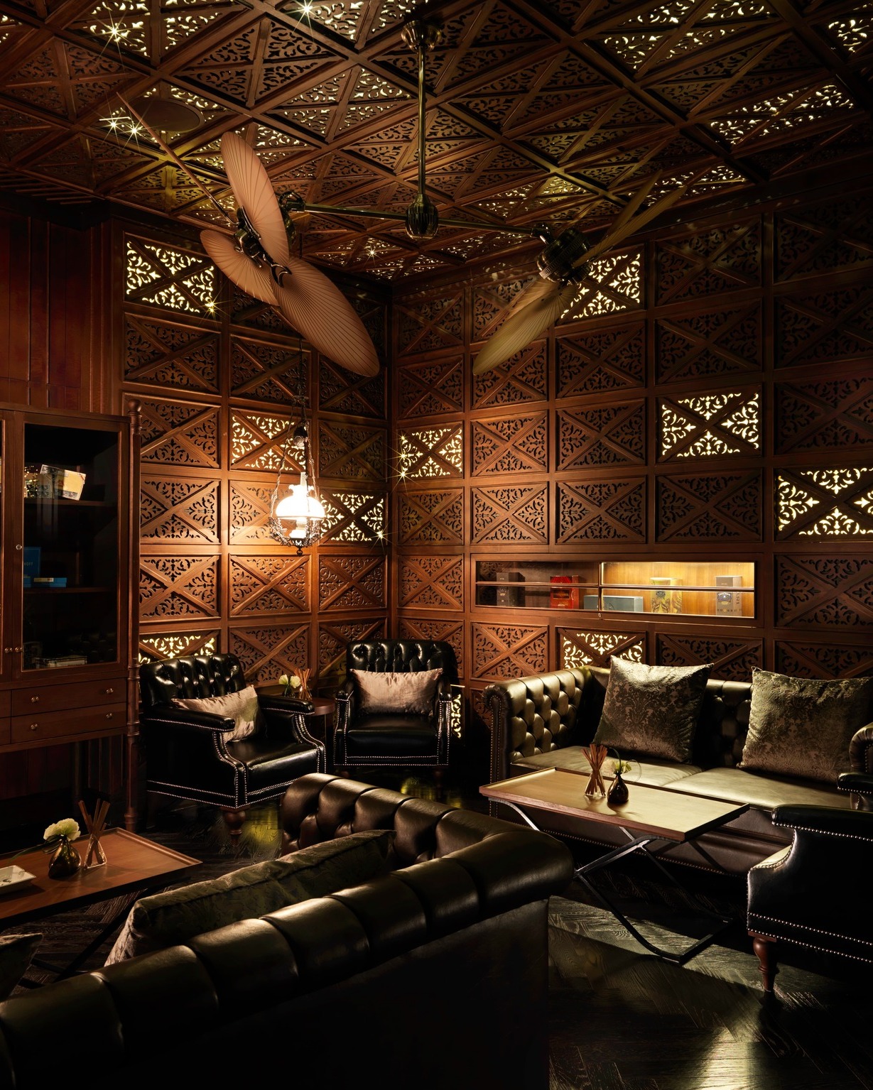 The Speakeasy Rooftop Bar Bangkok