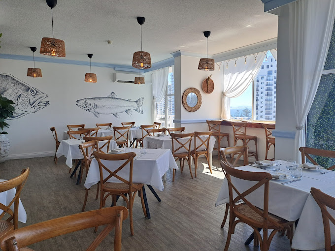 Cooly Breeze Rooftop Restaurant & Bar