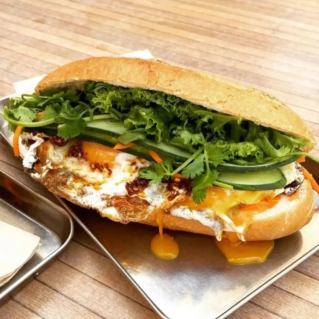 Ca Com Bánh Mì Bar