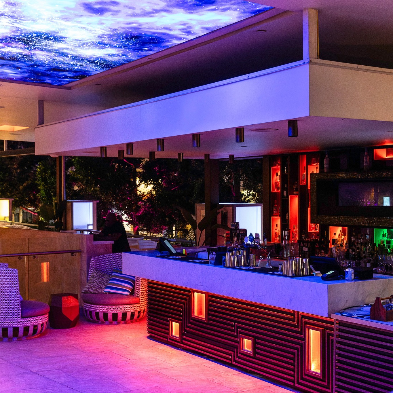 Soleil Pool Bar