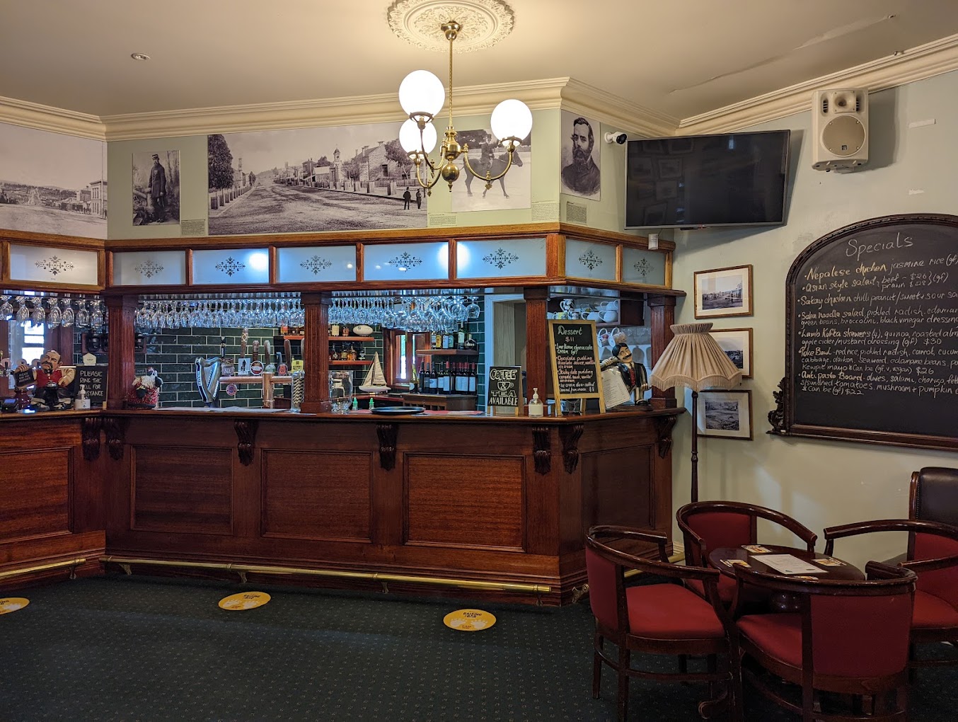 Hotel Nicholas