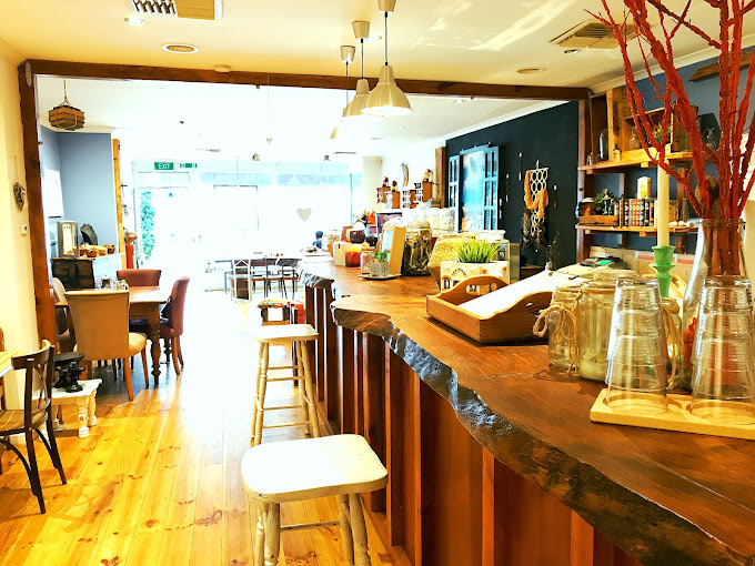MeowMe Cat Cafe