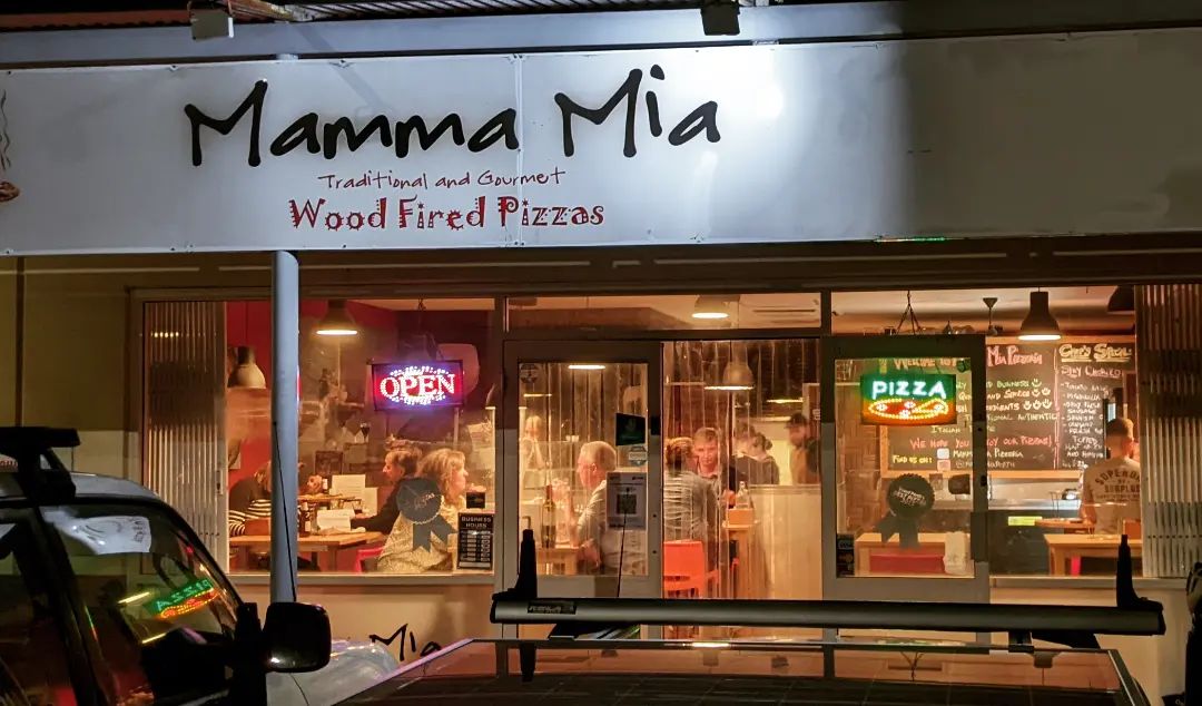 Mamma Mia Pizzeria