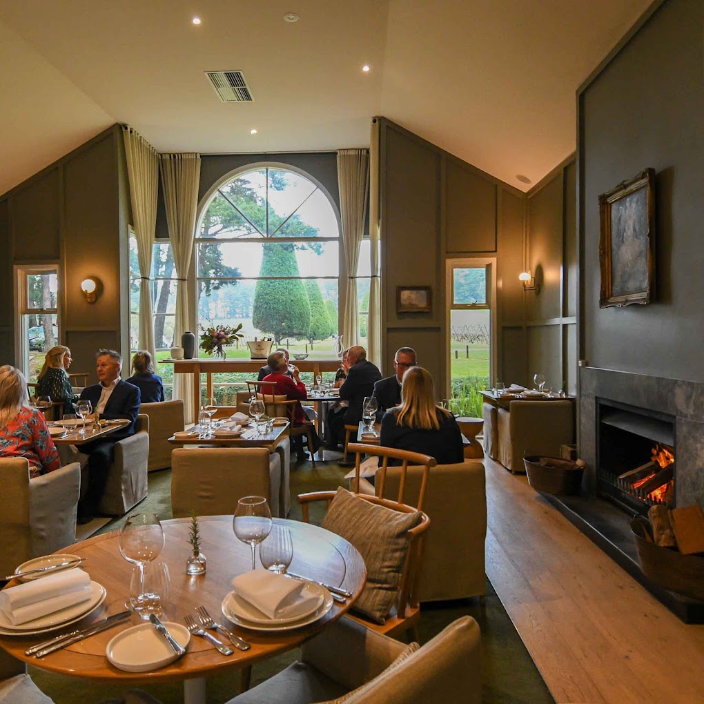 Lancemore Lindenderry Red Hill
