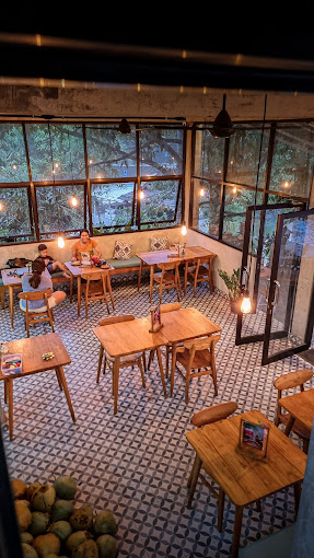 The Pengkolan Warung