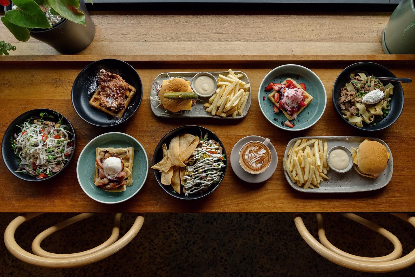 Nude Food Breakfast Bar
