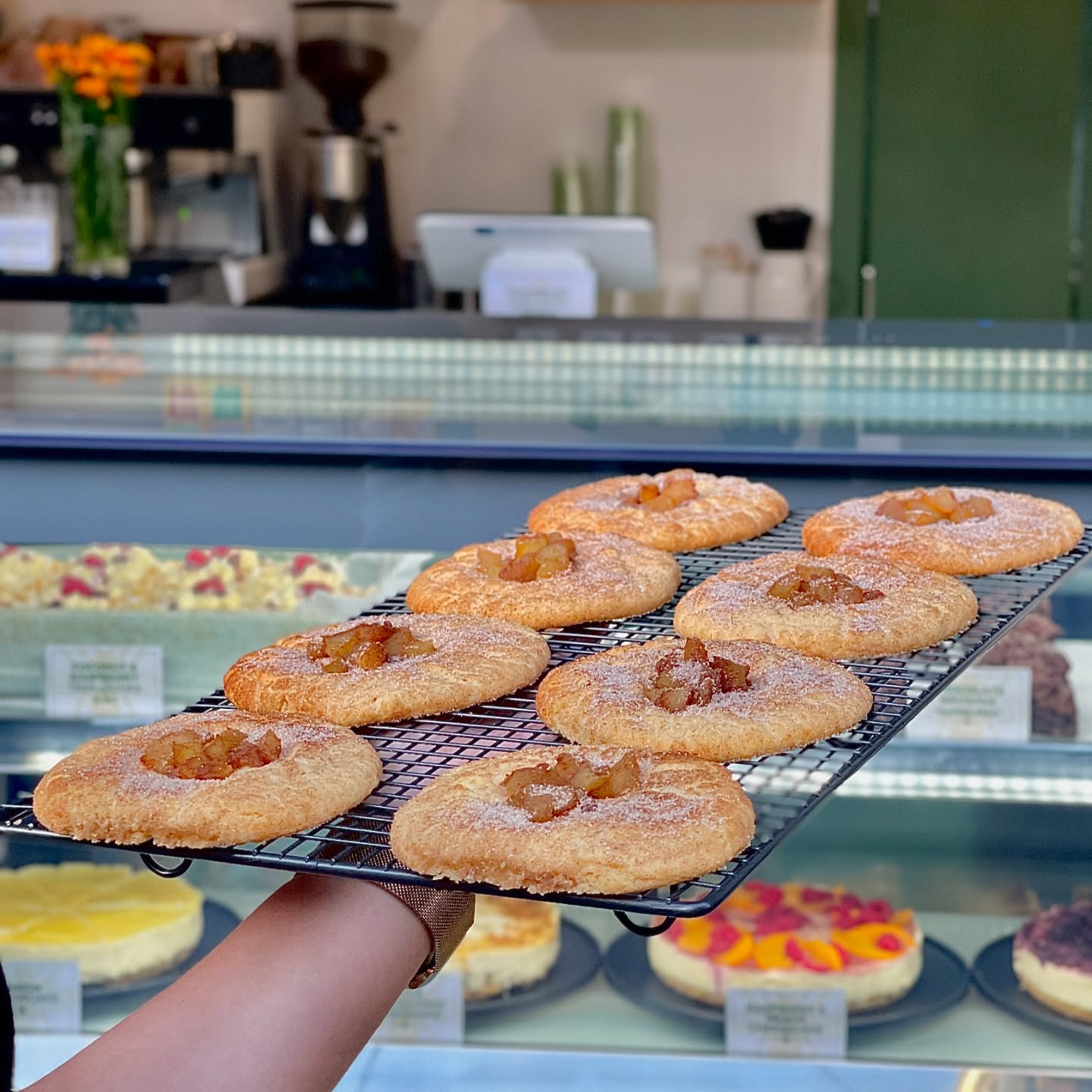 13 Bees Bakery