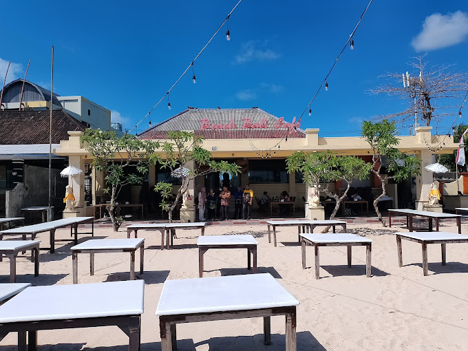 Beach Bali Cafe