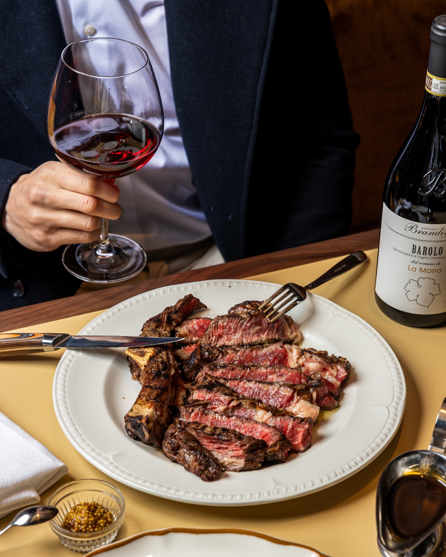 Rovollo Restaurant and Wine Room