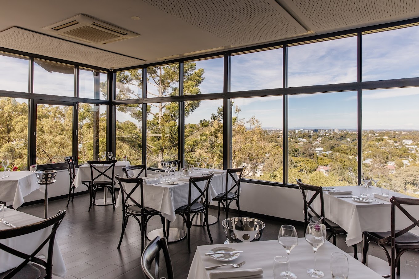 La Belle Vie Bistro