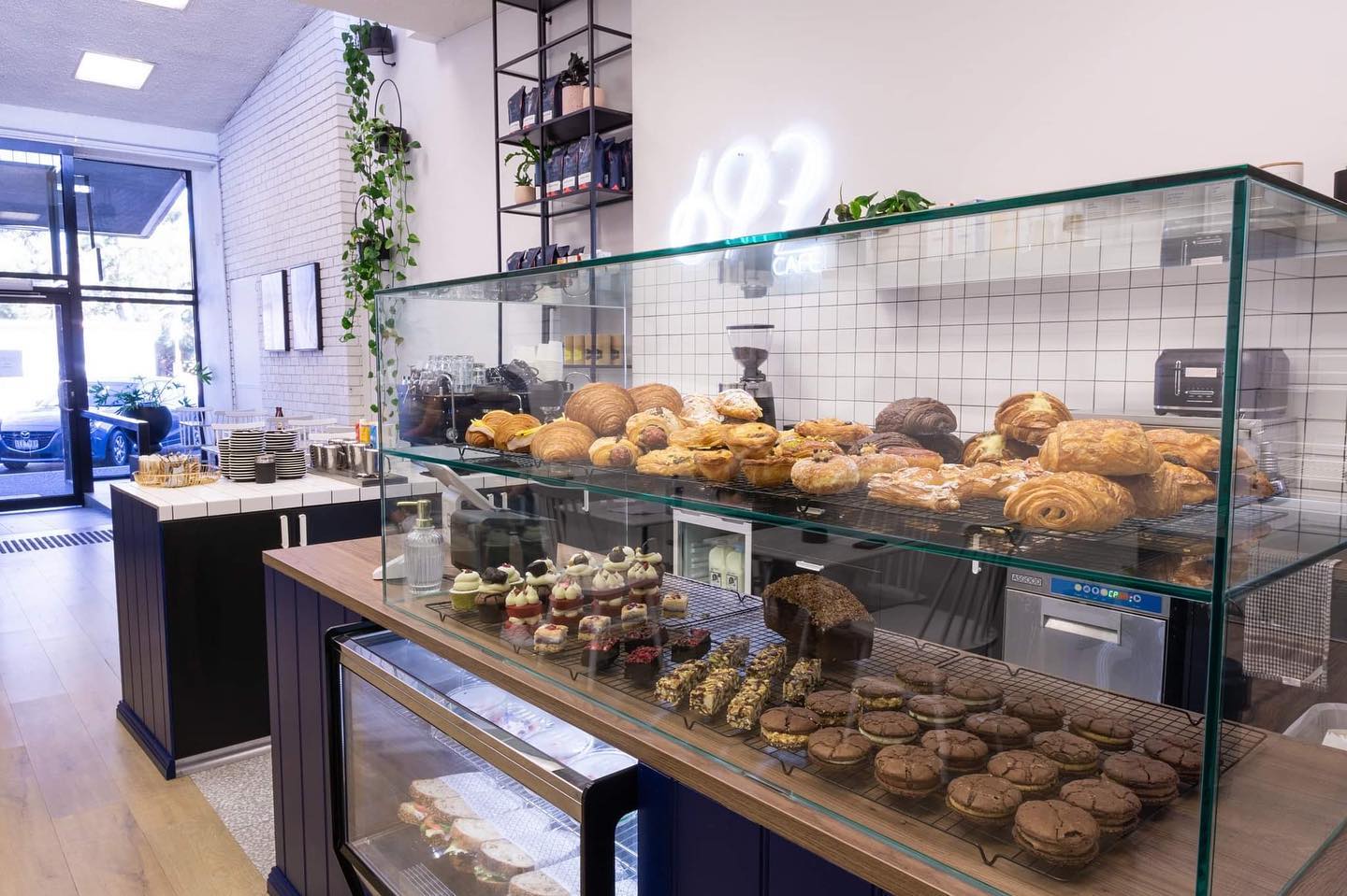 692 Cafe