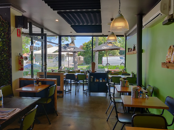 The Peddler Cafe