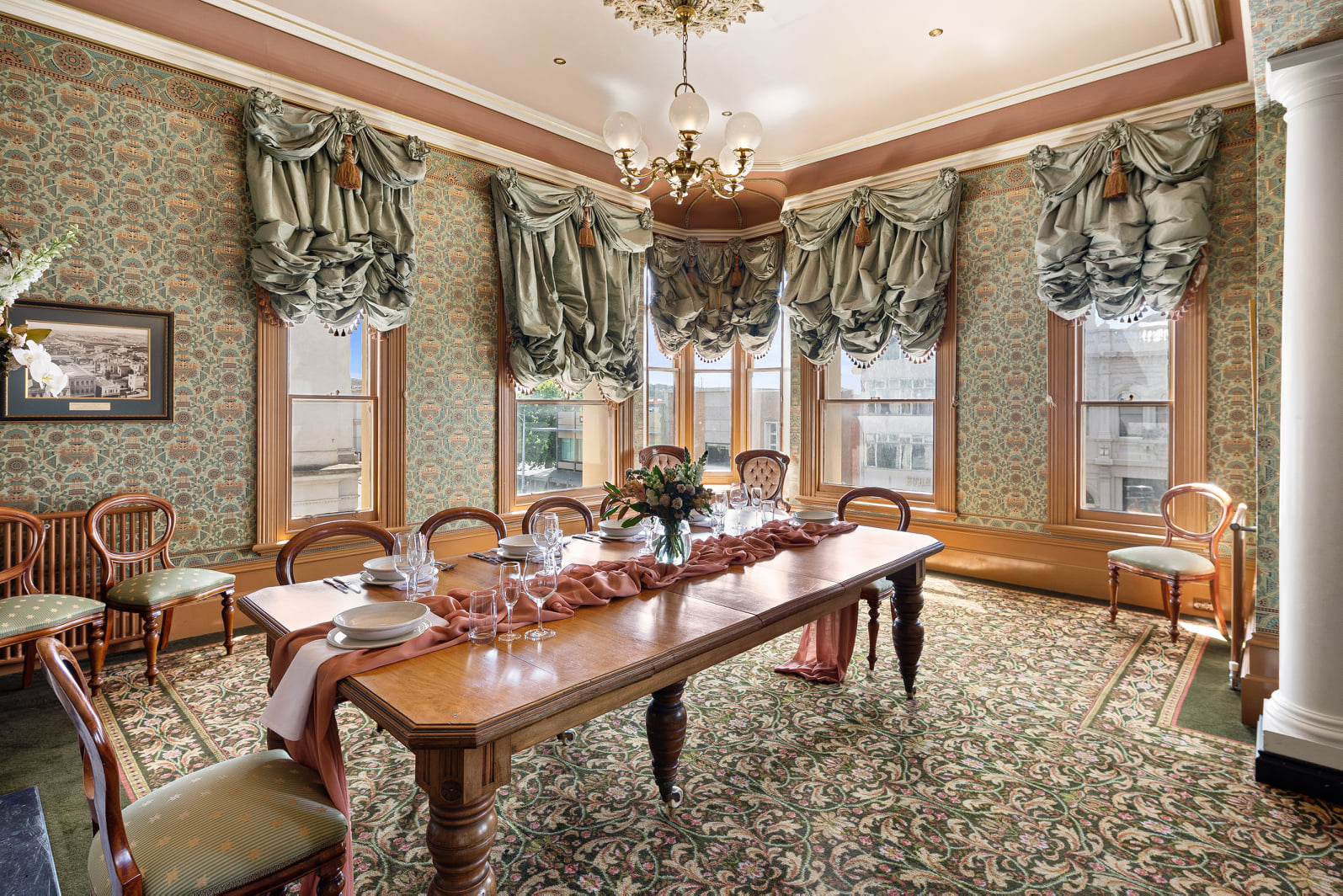 Craig's Royal Hotel