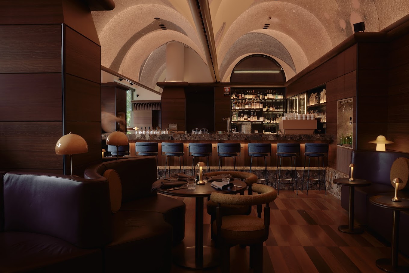 Bar Julius