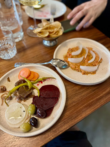 Longplay Bistro