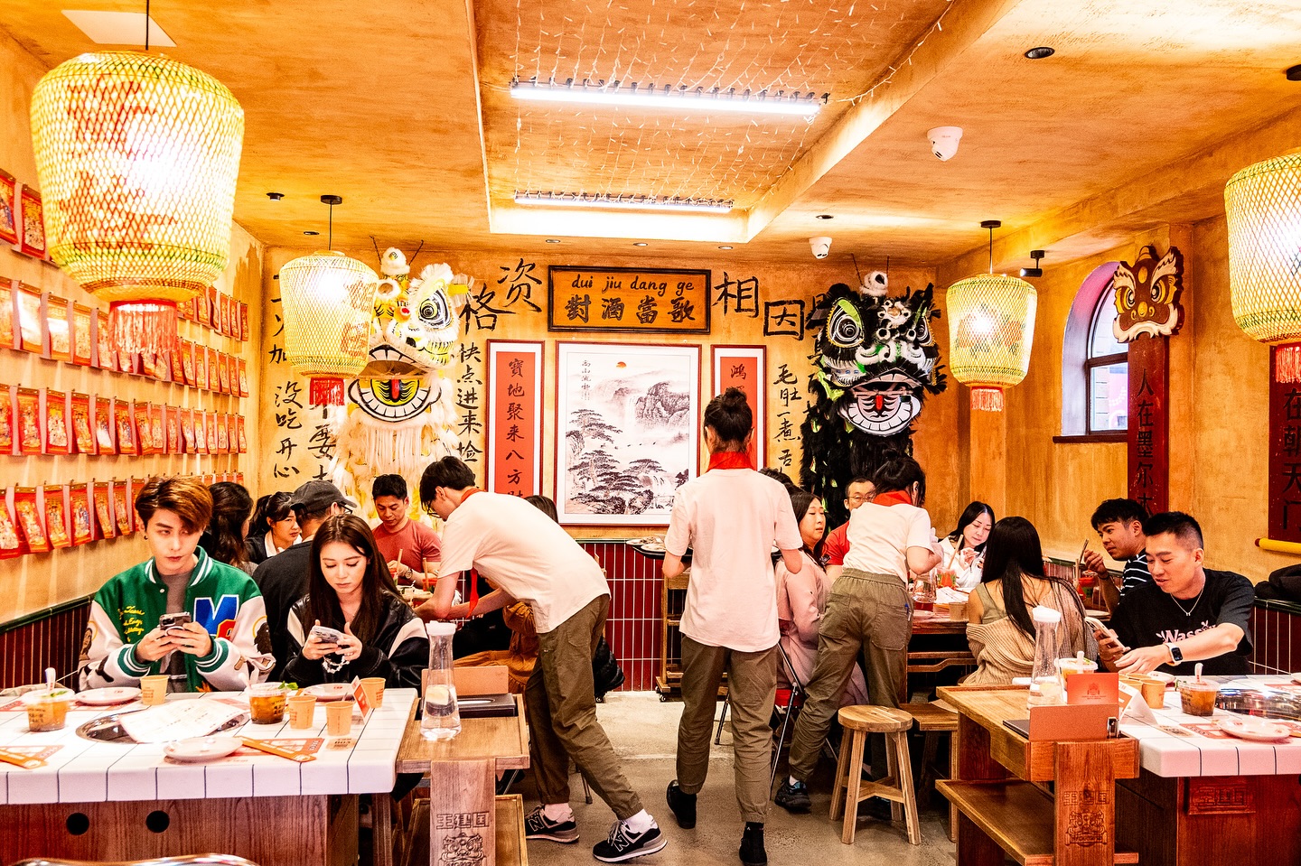 Wong's Late Night Hot Pot 王建国重庆深夜老火锅