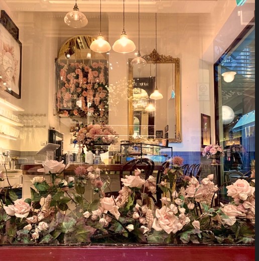 Le Petit Chateau Restaurant