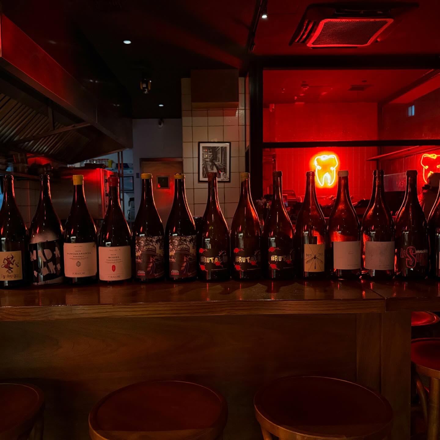 Mod Kaew Wine Bar