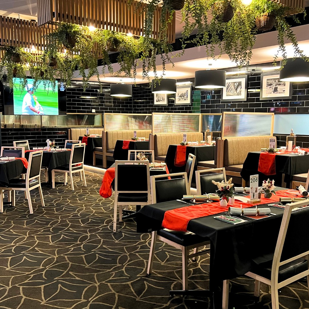 Mawson Lakes Hotel