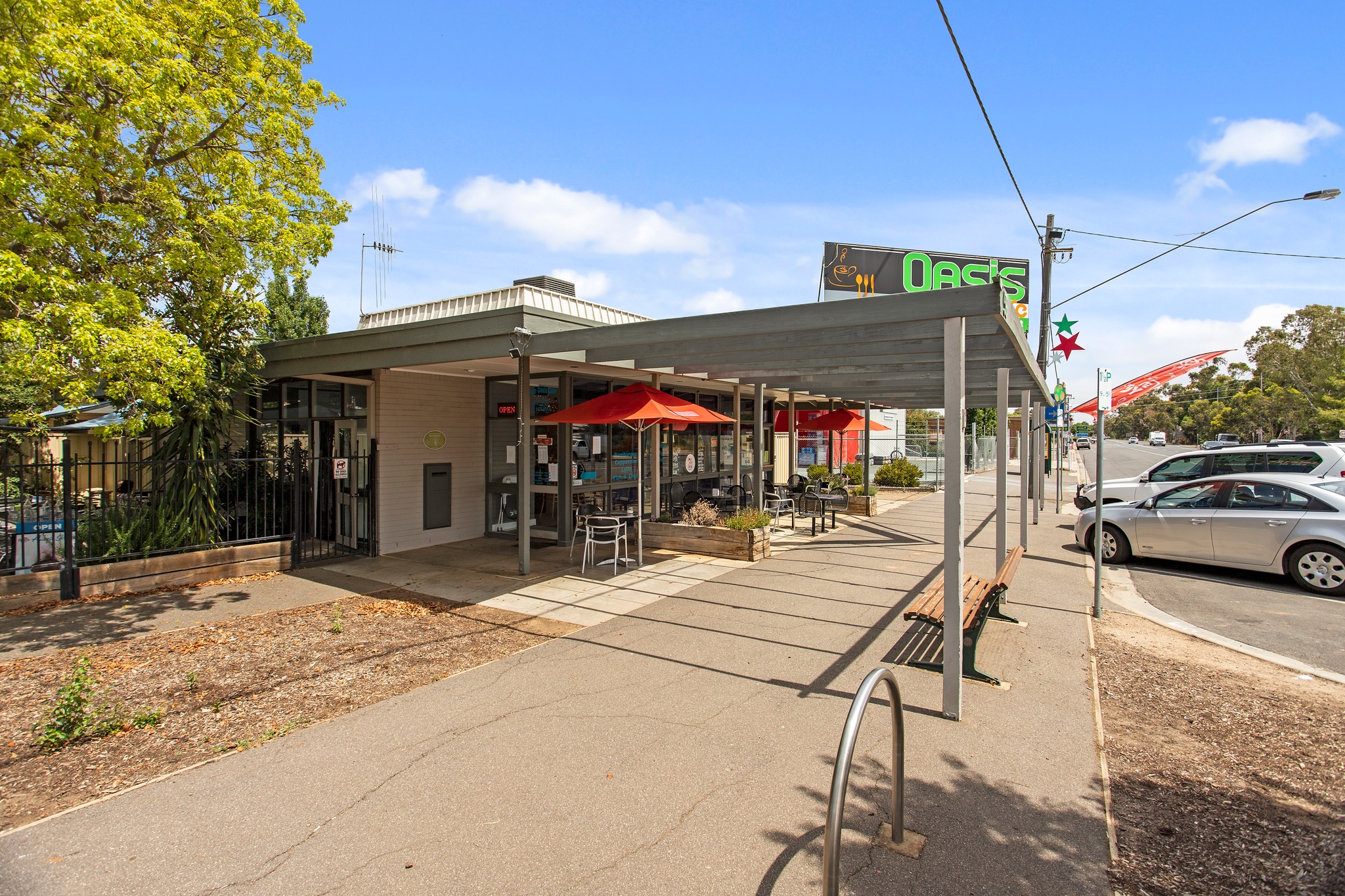 Oasis Cafe