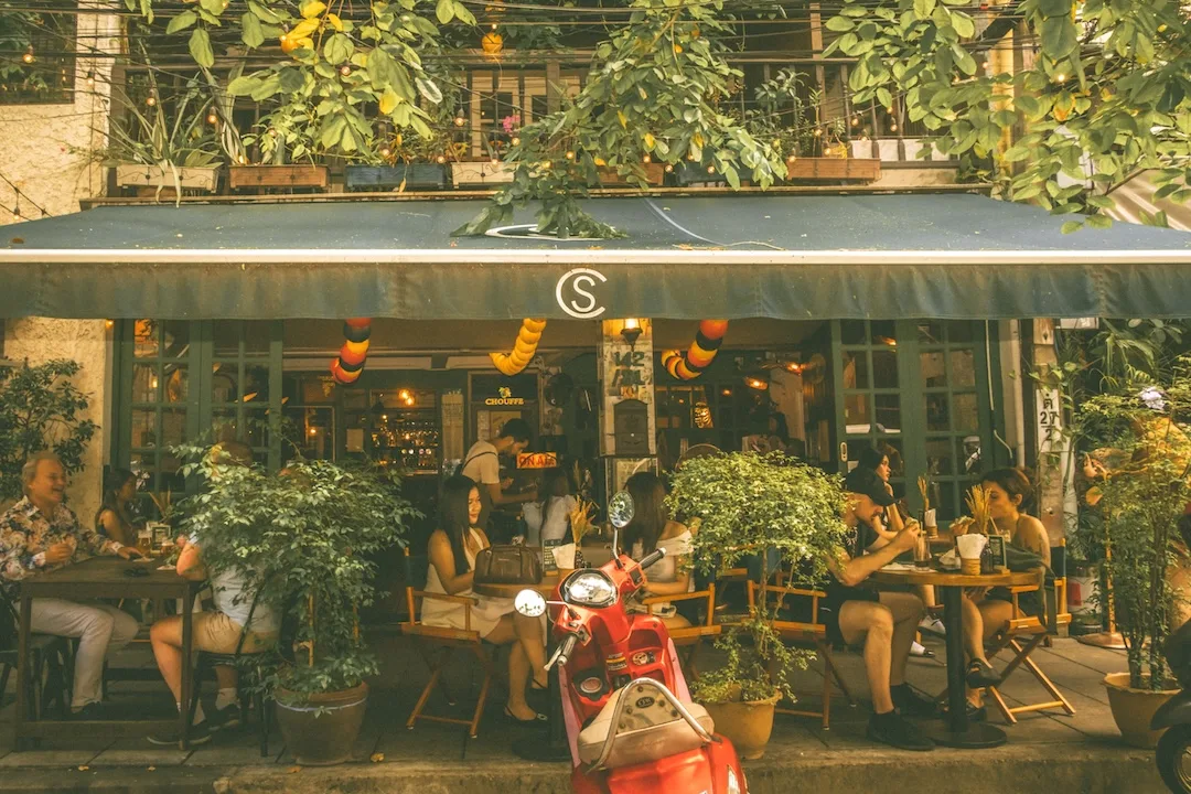 Le Café des Stagiaires - Bangkok