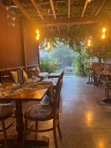 Ely's Kitchen Ubud