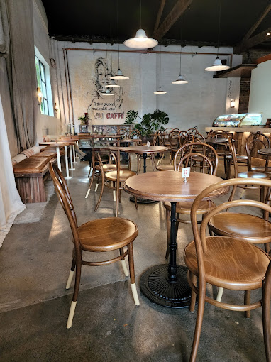 Genovese Coffee House