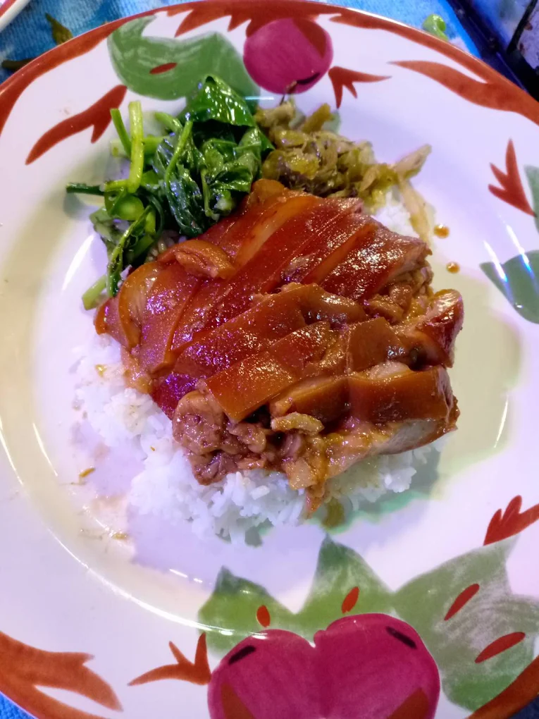 Khao Kha Moo IG (rice with pork leg stew)