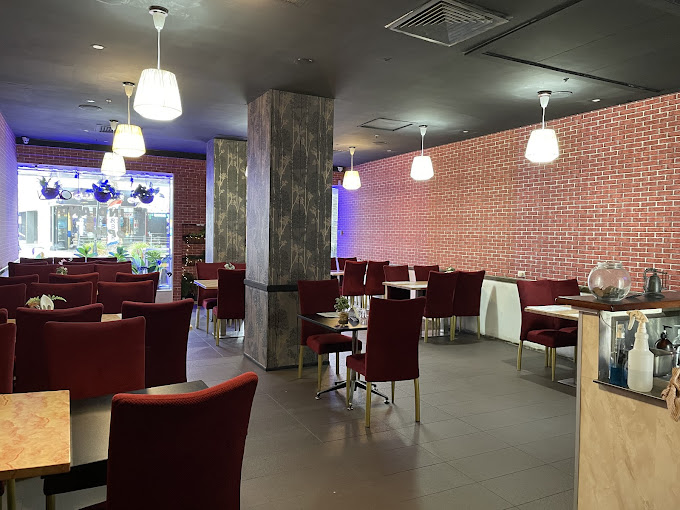 Priyas surfers Indian Restaurant