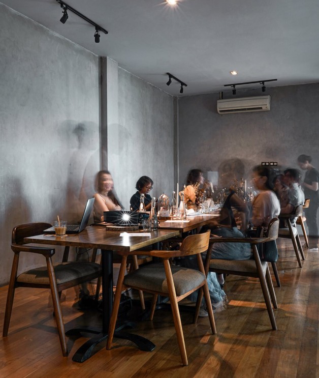9/11 Cafe & Concept Store