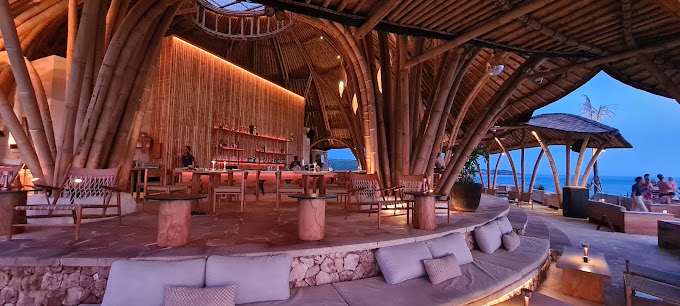 ARNA OCEAN LOUNGE & GLAMPING