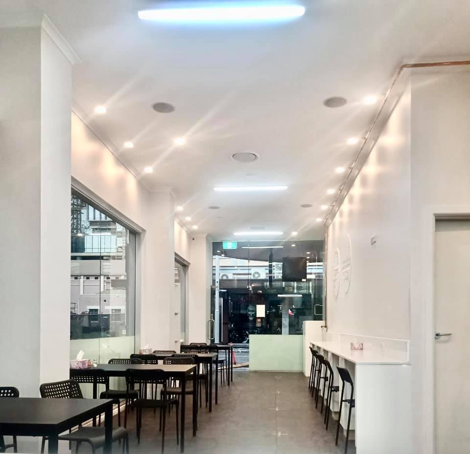 Manaeesh Bakery & Pizza
