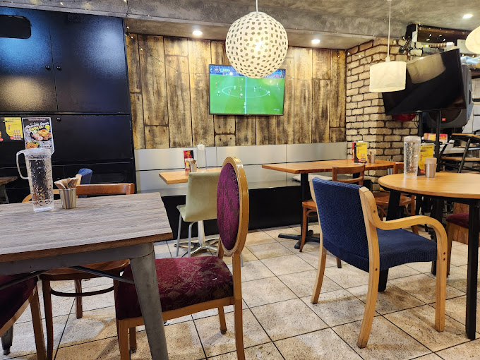 NAHMORE Thai Restaurant & Bar หน้ามอ