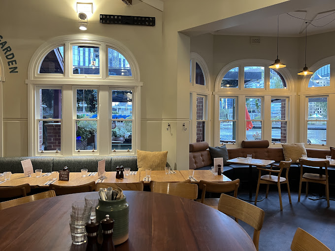 The Island at Elizabeth Quay - Restaurant & Microbrewery in Perth